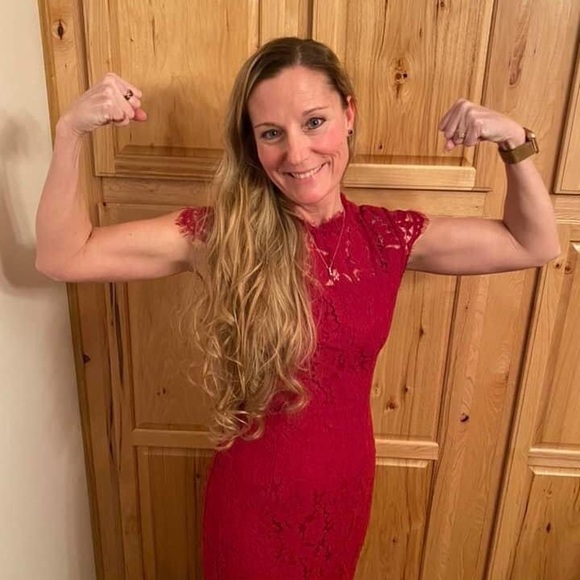 Meet your Posher, Nicole - Picture 1 of 1